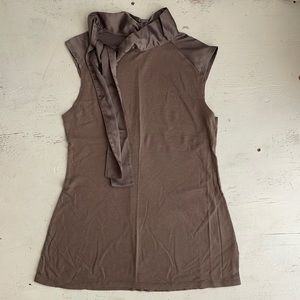 [ GAP Light Brown Satin Trim Sleeveless Shirt ] xs